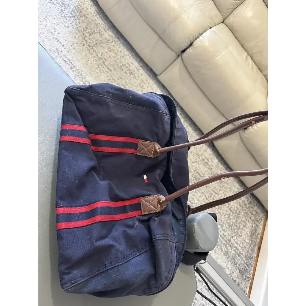 Vintage, Rare Tommy Hilfiger Travel Gym Duffle Bag Crest/Flag Logo, Nice used